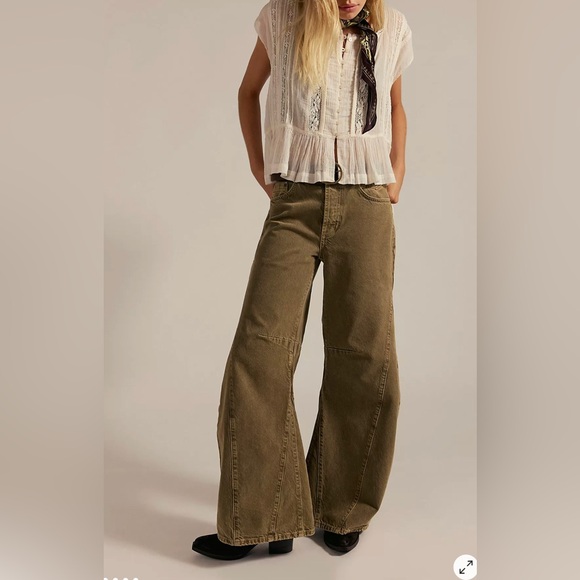 We The Free Eden High Slouchy Flare Jeans in Lasso - Picture 4 of 4